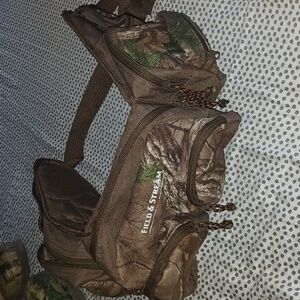 Field and Stream savage run fanny pack